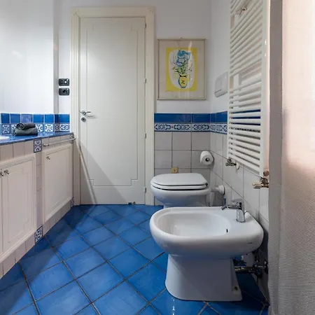 Holiday home Suitesettepesciolini - Casa Perla Salerno